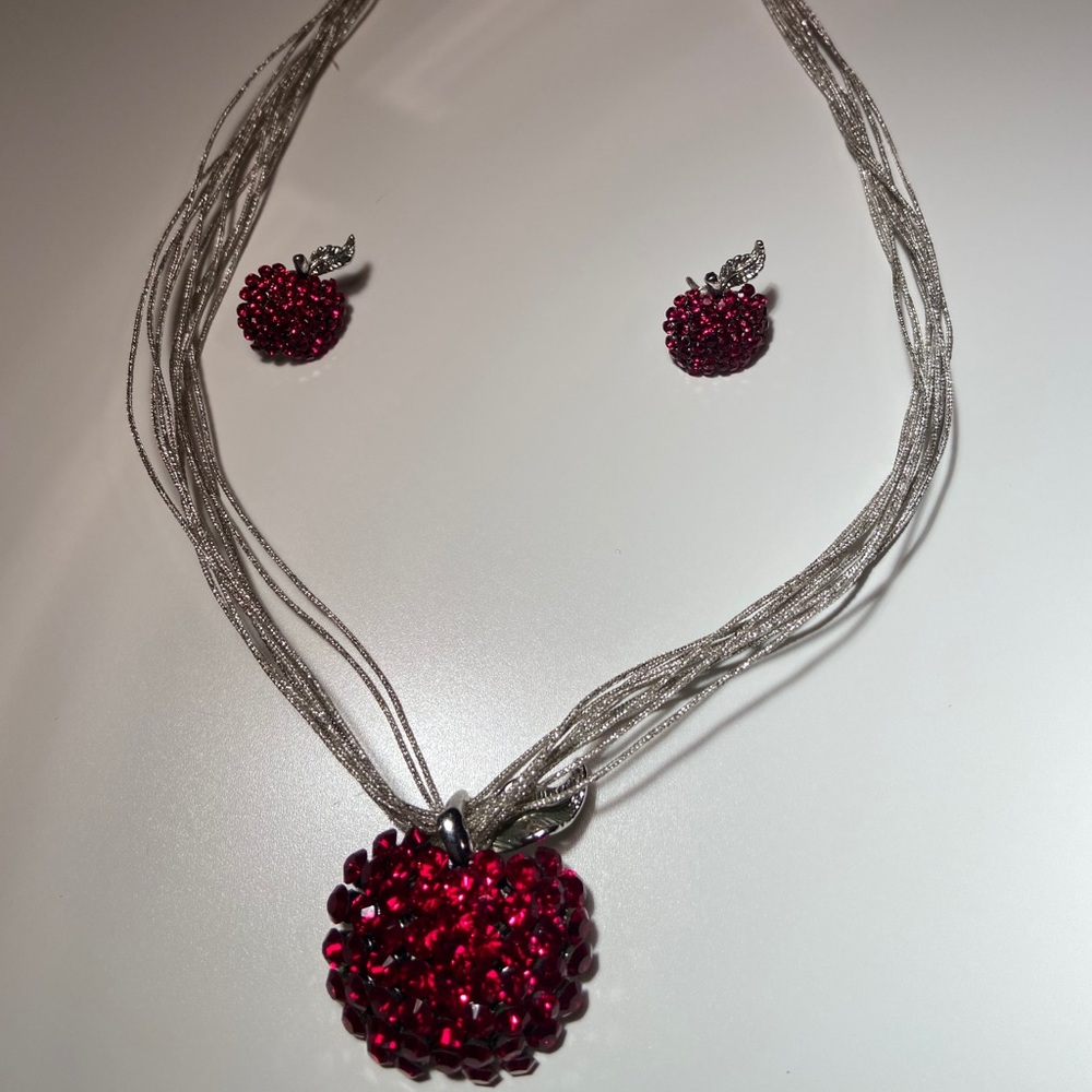 Swarovski pendant & earring set